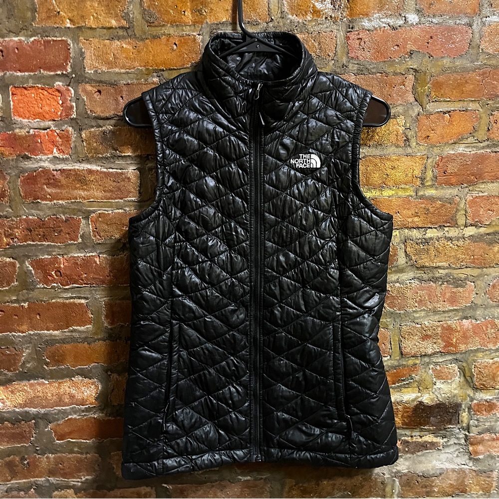 THE NORTH FACE Women’s Thermoball Thin Down Vest